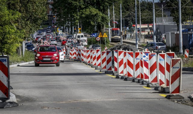 Firma mfind przygotowała raport dotyczący średniej cena ubezpieczenia OC według wykonywanego zawodu.

Więcej na kolejnych stronach >>>


Kierowcy muszą coraz więcej zapłacić za ubezpieczenie OC.
źródło: TVN Turbo/x-news

