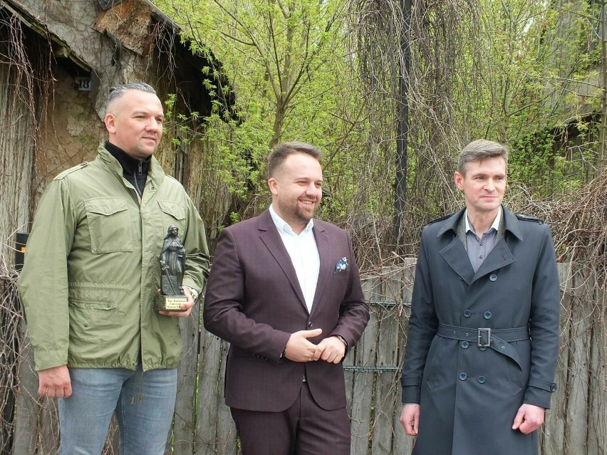 Podczas konferencji prasowej, od lewej: Paweł Pater, Marek...