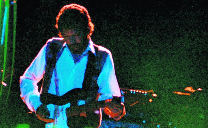 Clapton występ dokończył, ale dzień później na scenę już nie...