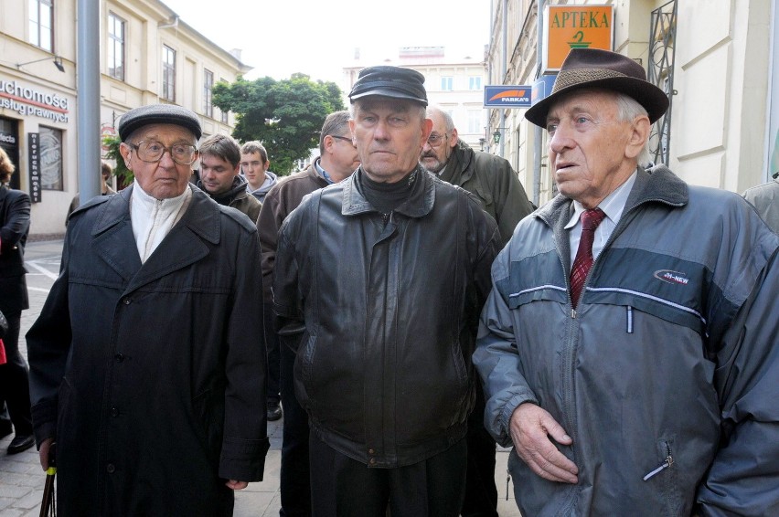 Na ul. Staszica odsłonięto tablicę pamięci Pelagii Majewskiej (ZDJĘCIA)