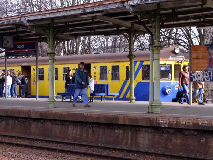 Stacja kolejowa w Sopocie.