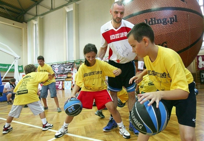 Marcin Gortat uczył najmłodszych wrocławian grać w koszykówkę