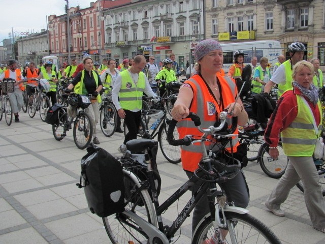 Warszawska Pielgrzymka Piesza 2012 dotarła na Jasną Górę [ZDJĘCIA]