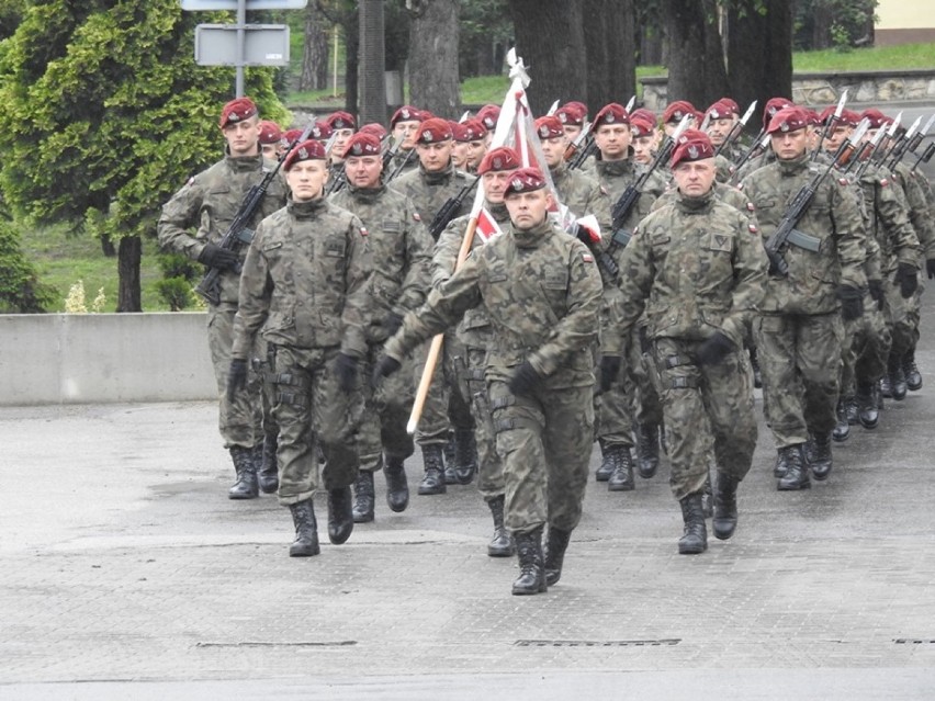 Żołnierze 25. Brygady obchodzili Dzień Weterana Działań Poza Granicami Państwa. Upamiętnili kolegów, którzy zginęli na misjach [ZDJĘCIA]