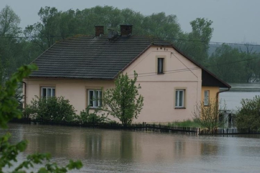W 1997 roku powódź dotknęła także powiat oświęcimski i...