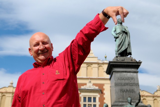 Jerzy Zoń w widowisku "Na słońcach swych przeciwnych" z przymrużenem oka potraktuje wieszczów