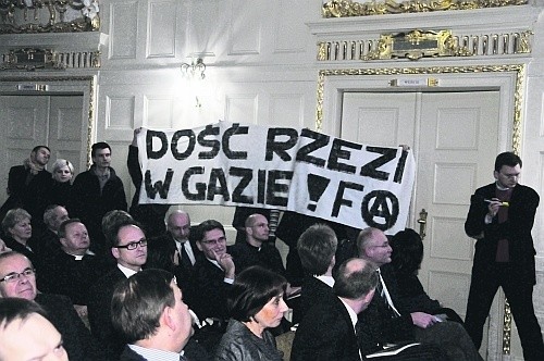 &#8211; Gdyby nie agresywna postawa dziennikarza z Izraela, demonstracja byłaby spokojna &#8211; uważają anarchiści