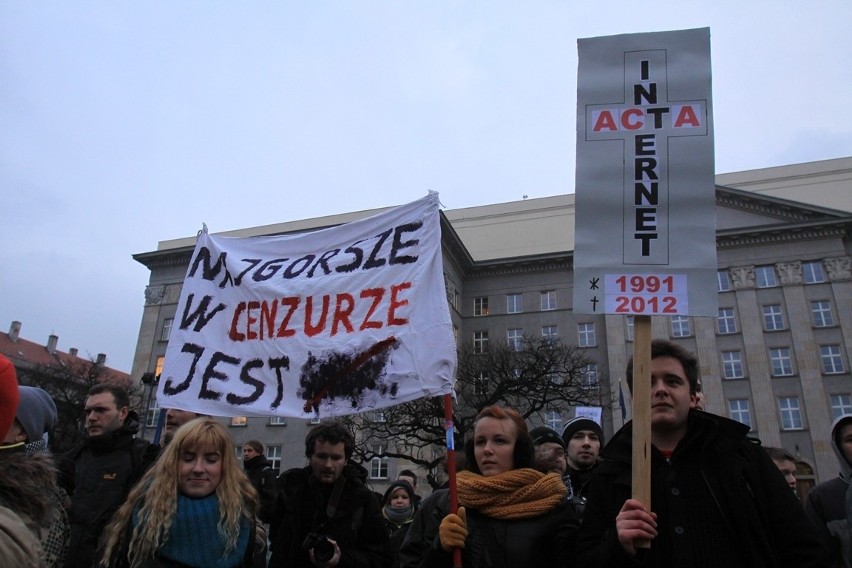 Protest przeciwko ACTA w Katowicach [ZDJĘCIA i WIDEO]