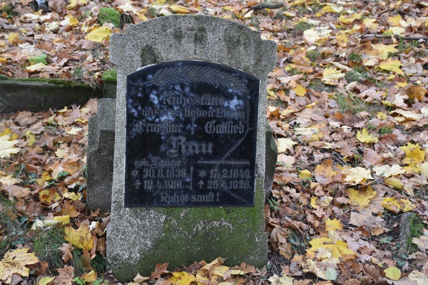 Nieczynny cmentarz w Borui założony przez społeczność ewangelicką