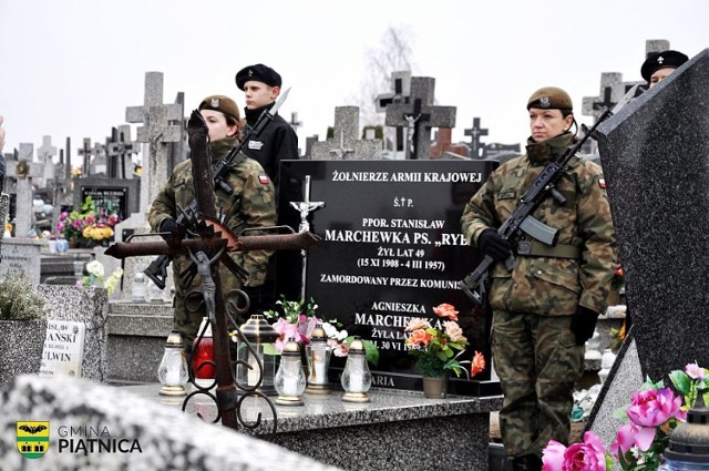 W minioną niedzielę, 3 marca, odbyło się uroczyste poświecenie grobu żołnierzy Armii Krajowej por. Stanisława Marchewki ps. „Ryba” i jego żony Agnieszki.