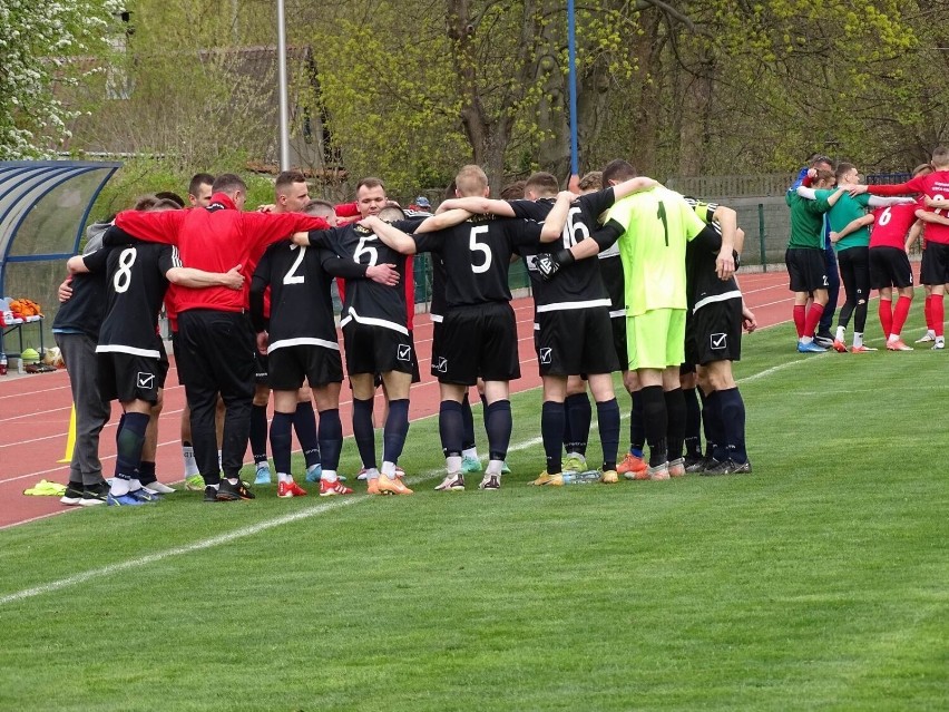 Mecz Chełminianka  - Izbica rozegrano na stadionie w...