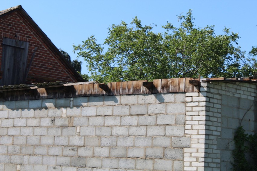 Nawałnica w Zamościu i okolicach. Zerwane dachy, zawalone budynki, zniszczone uprawy. Trwa szacowanie strat