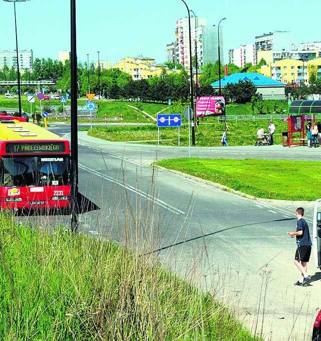 Tędy można byłoby dojechać do przystanku PKP na Czubach