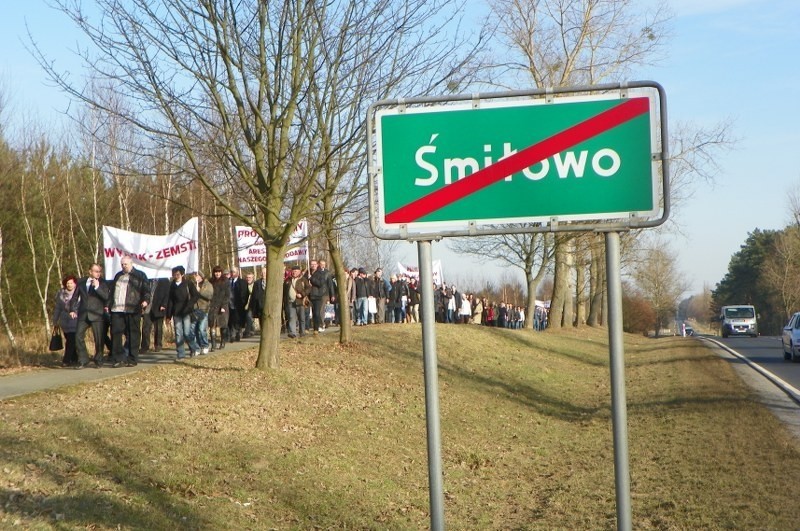 Śmiłowo: Cichy marsz pracowników Farmutilu w obronie Henryka Stokłosy [ZDJĘCIA, FILM] 