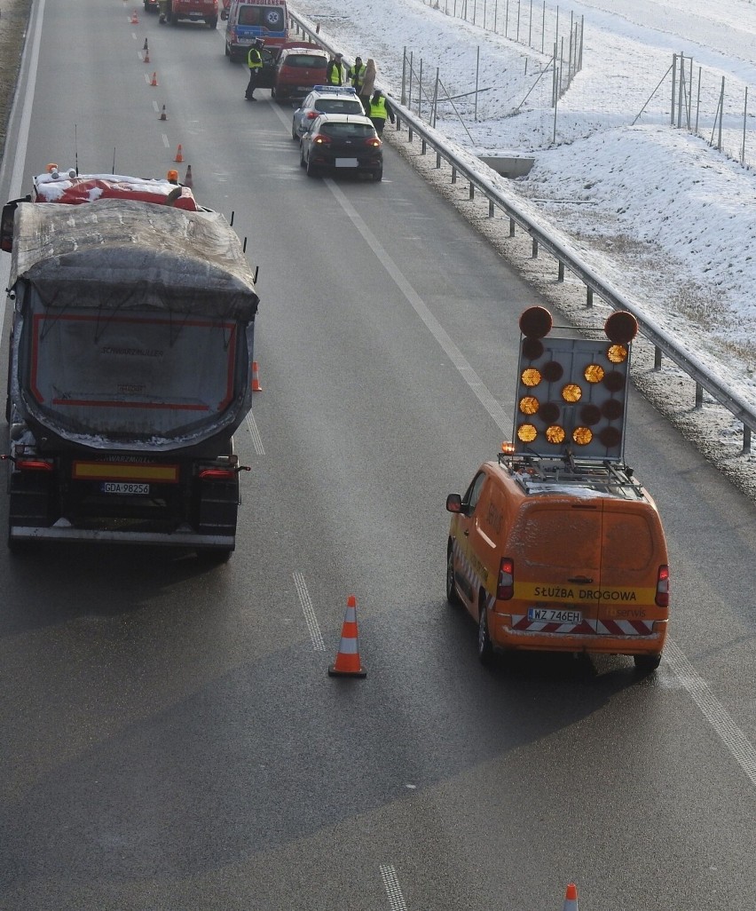 Śmiertelny wypadek w powiecie nowodworskim 21.11.2022 r....