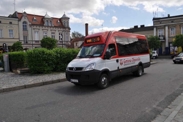 Przez najbliższe 22 miesiące komunikacje gminną w Obornikach obsługiwać będzie warszawski przewoźnik - firma Warbus