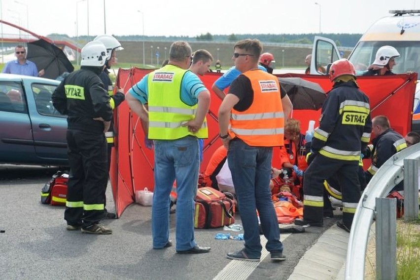 Wypadek na S8 w gminie Lututów. Cztery osoby ranne