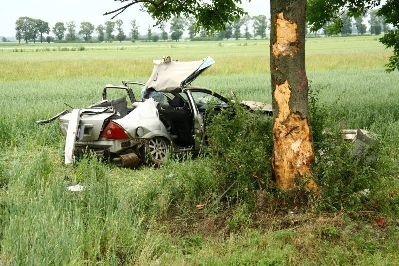 Cztery osoby zostały ranne w wypadku w miejscowości Wały w...