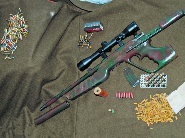 Broń zarekwirowana podczas ostatniej akcji pograniczników