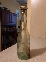 Rybak wyłowił butelkę z listem z wód Zalewu Wiślanego. Wyprodukowano ją w przedwojennym elbląskim browarze