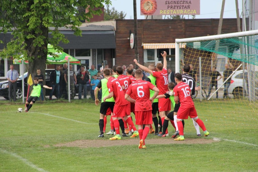 Zieloni Lubosz - Warta Międzychód 0:3 (0:2) - 14 maja 2017