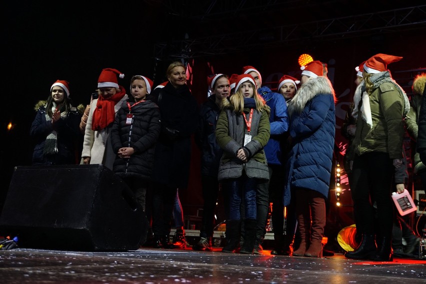 Świąteczna piosenka z Kielc. Prezydent wyśle ją w świat! Posłuchaj [WIDEO]