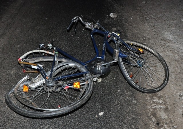 Śmiertelny wypadek na trasie z Olsztyna do Morąga. TIR śmiertelnie potrącił rowerzystę [ZDJĘCIA]