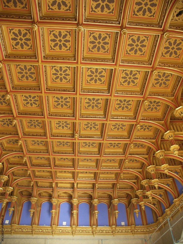 Wrocław: XIX-wieczny strop Sali Sesyjnej Dworca Głównego odnowiony (ZDJĘCIA)