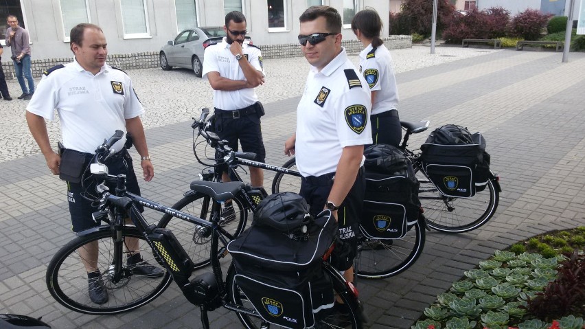 Straż miejska w Rybniku przesiada się na rowery. Elektryczne i trekingowe