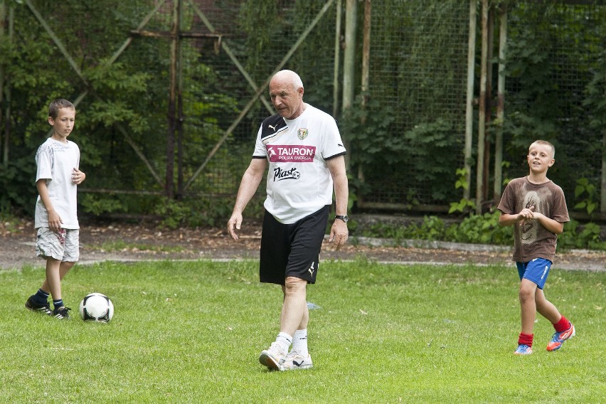 Piłka nożna: Nowi zawodnicy Śląska od razu zabrali się na trening (ZDJĘCIA)