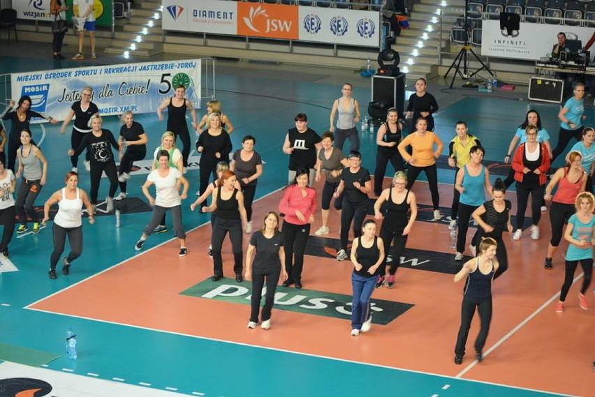 Sportowcy dla kobiet w Jastrzębiu! FOTORELACJA z imprezy