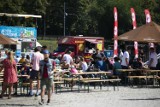 Żarcie Na Kółkach Warszawa 2022. Rozpoczęcie sezonu food trucków już jutro! Wielka wyżerka odbędzie się na Lotnisku Bemowo