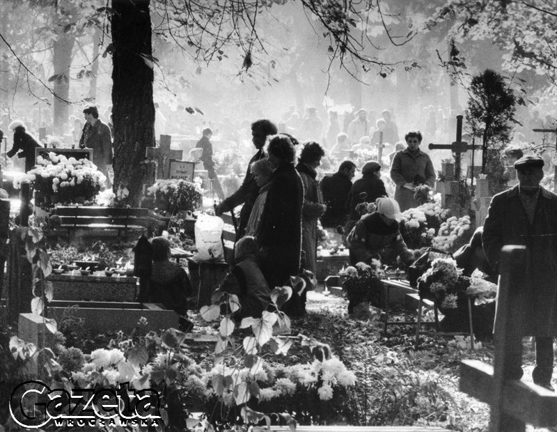 Wrocław 01.11.1987
Cmentarz Osobowicki.