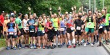 Koleżeński Cross Maraton w Zielonym Lesie. To już siódma edycja wspólnego biegania grupy przyjaciół