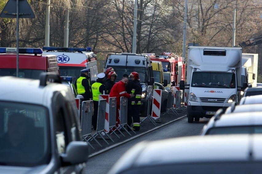 Wrocław: Fałszywy alarm bombowy w sądzie przy Podwalu (ZDJĘCIA)