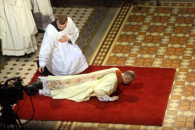 Święcenia biskupie i ingres ks. prałata Sławomira Odera w gliwickiej katedrze odbyły się 11 marca.