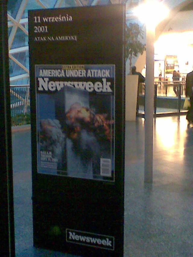 Okładka Newsweeka z 2001 roku dotycząca ataku na World Trade Center