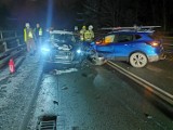 W sobotę, 10 grudnia doszło do wypadku w Leźnie. Zderzyły się trzy samochody