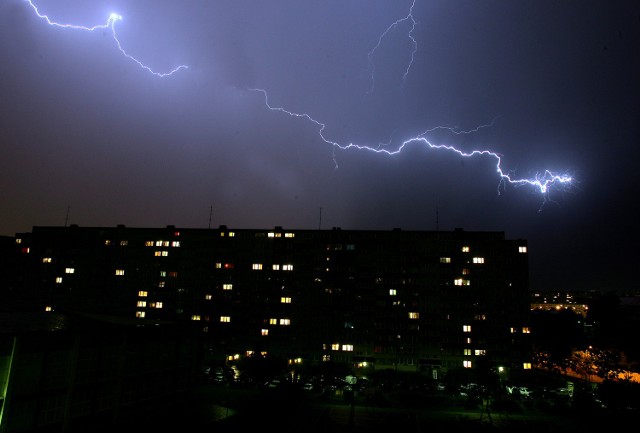 W niedzielę burze przejdą przez Łódzkie