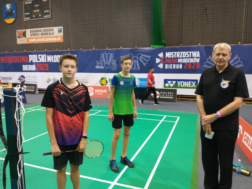 Bytowianie podczas Indywidualnych Mistrzostwa Polski Młodzików w Badmintonie w Bieruniu bez medali| ZDJĘCIA