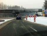 ZIMA NA DROGACH: Breja na DK94 i S86 w Sosnowcu. Najwięcej śniegu na wiadukcie przy Żylecie