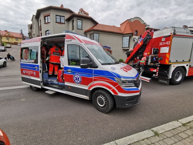 W poniedziałek po południu, na ul. 3 Maja w Przemyślu, doszło do zderzenia dostawczego forda z renault. Pogotowie zabrało do szpitala mężczyznę jadącego osobówką.