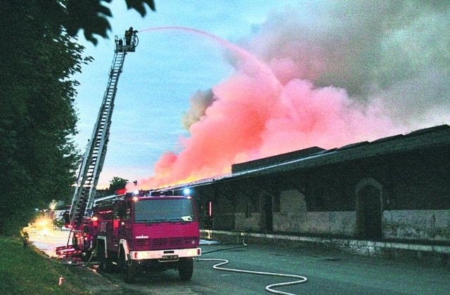 Strażacy walczyli z wielkim pożarem  ponad dwie godziny