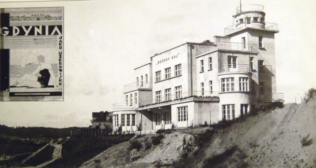 Różany Gaj wybudowany został w 1929 r. według projektu inż. Włodzimierza Prochaski