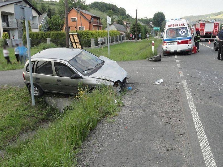 Paszyn – trzy auta rozbite, dwie osoby ranne