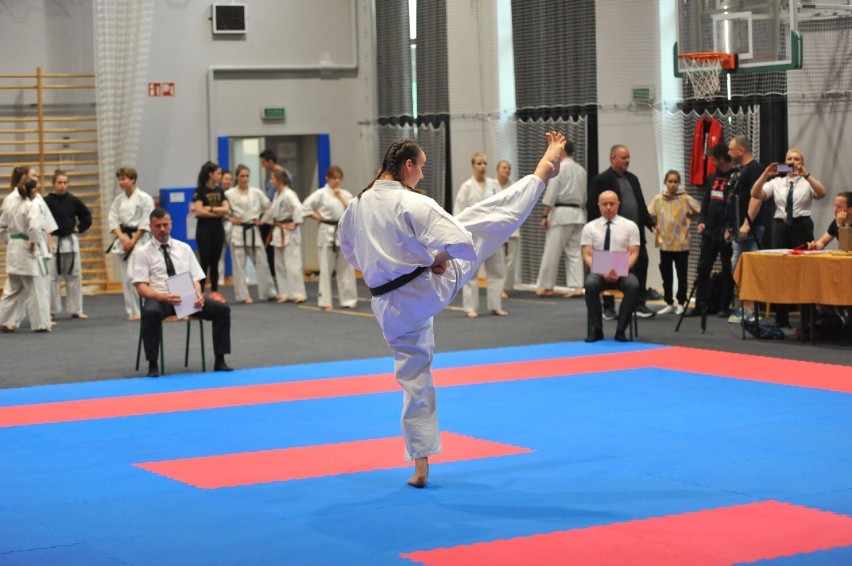 Trzecie miejsce Weroniki Mazur w Akademickich Mistrzostwa Polski Karate Kyokushin