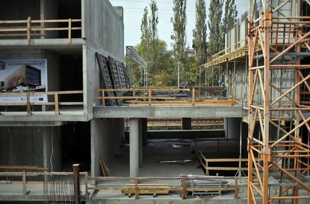 Dworzec w Sopocie - zdjęcia z budowy; podpisanie porozumienia ws. mediateki