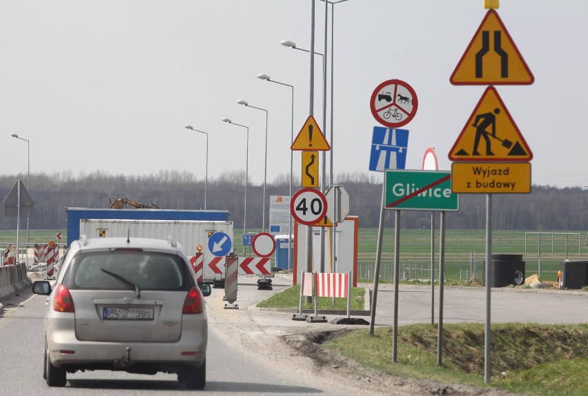 Stawiają bramki na A4 w Gliwicach [ZDJĘCIA i MAPA]