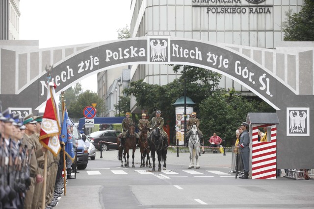 Uroczystości 90. rocznicy zjednoczenia części Górnego Śląska z Polską na Placu Sejmu Śląskiego w Katowicach 22 czerwca 2012 r.