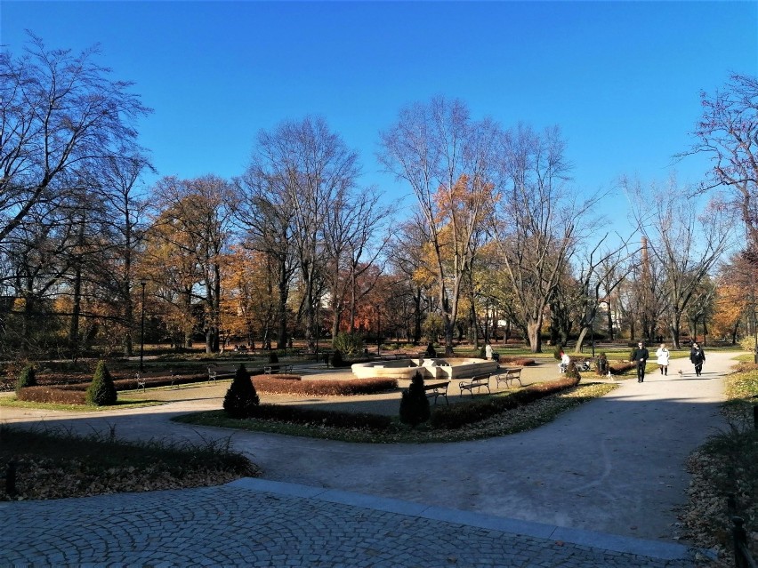 O parku im. Słowackiego. Na zdjęciach jego jesienna odsłona ZDJĘCIA